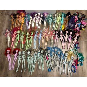 Lot Of 51 Monster High Nude Dolls + Accessories For Parts/Repair/TLC Read